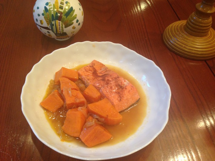 Cinnamon Salmon With Sweet Potatoes and Onions