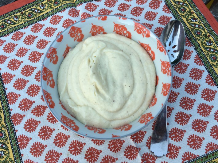 Cheesy Cauliflower Mash